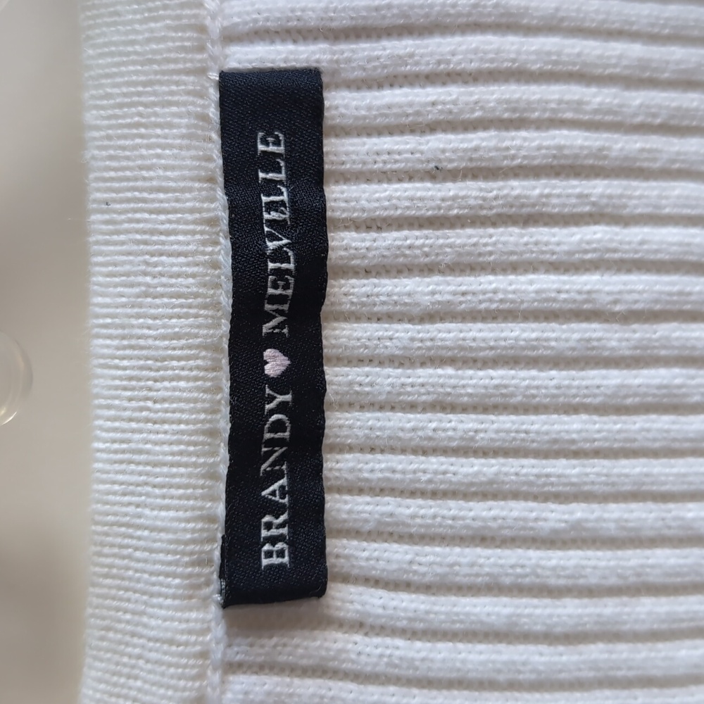 Brandy Melville Cream V-Neck Cardigan - Picture 3 of 4